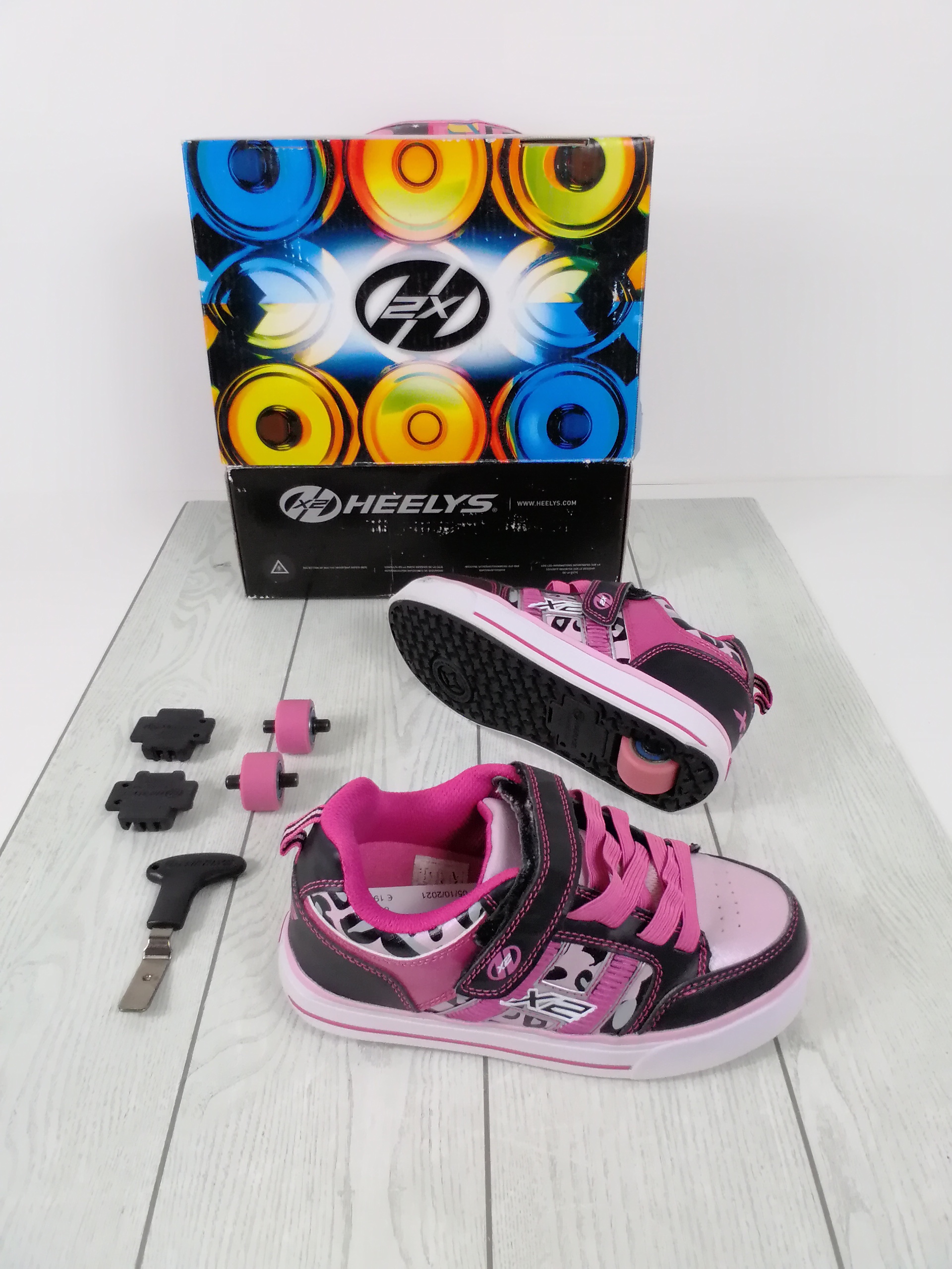 Scarpe con sale le ruote heelys